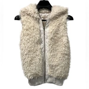 Intro Vest Women’s Size Medium